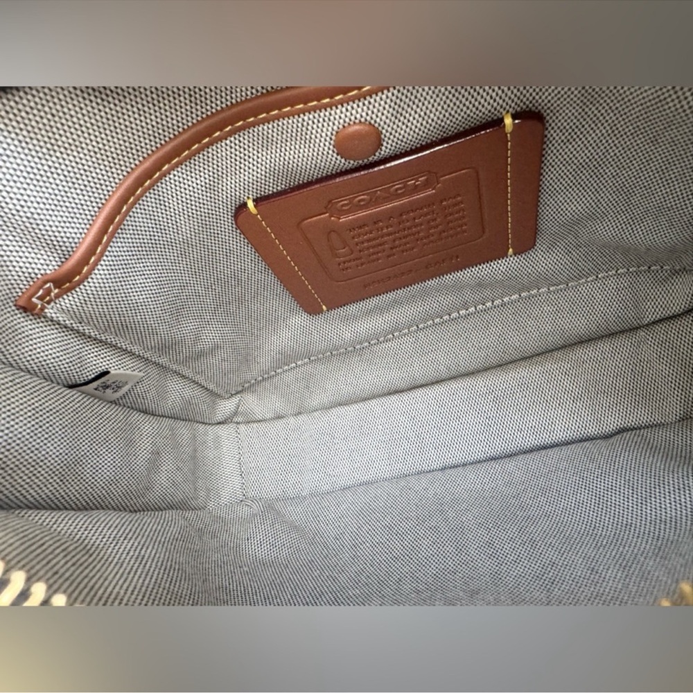 Coach Curve Zip Shoulder Bag Set - Picture 8 of 13